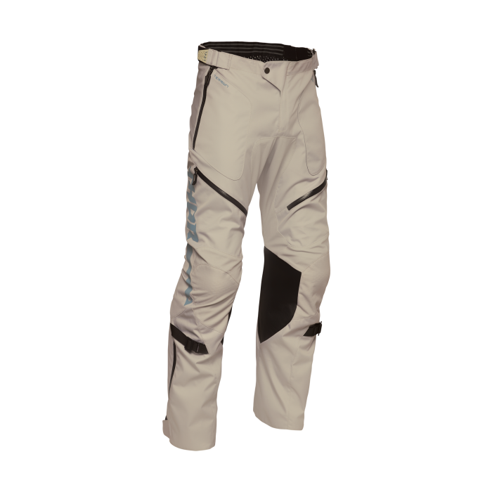 thor-enduro-broek-over-de-laars-terrain-sand-1.png